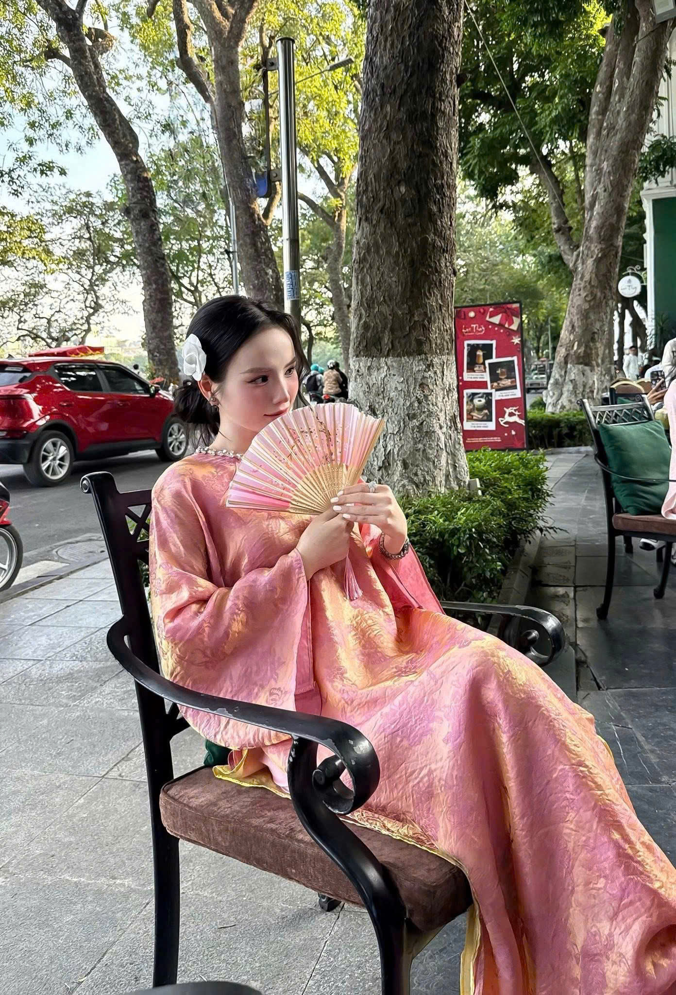 Ảnh phụ 3