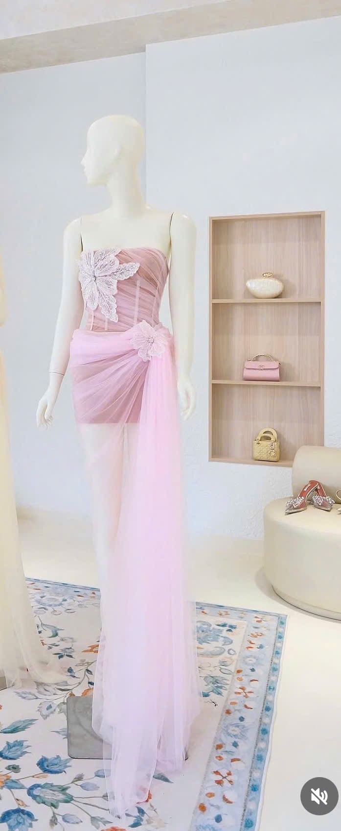 Ảnh phụ 1