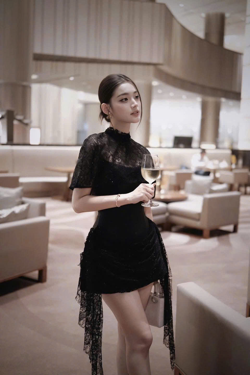 Ảnh phụ 1