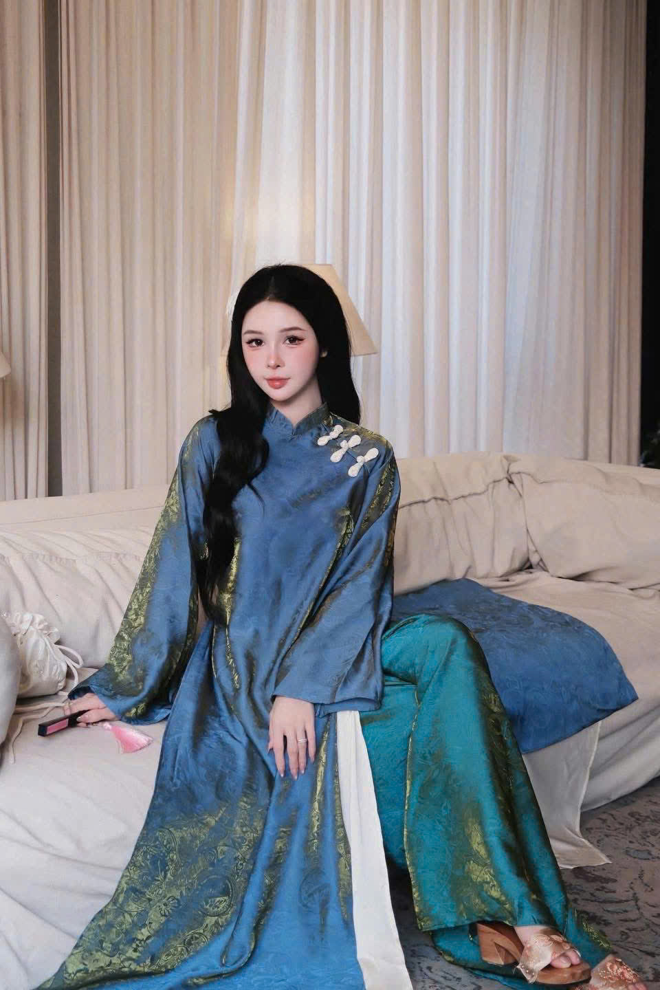 Áo Dài Cổ Tàu Ánh Kim 4 Tà
