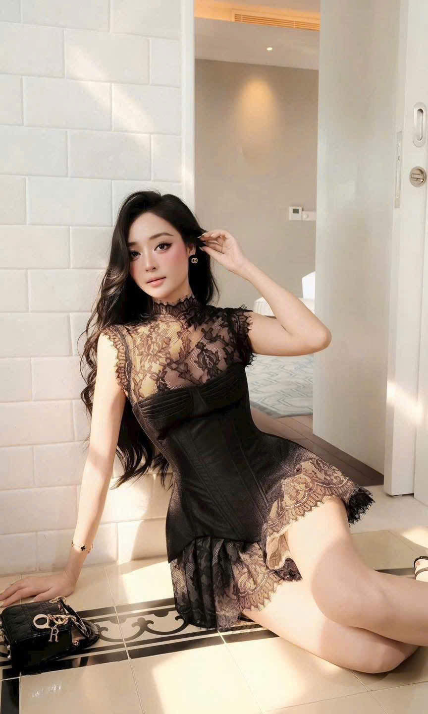 Ảnh Đầm lưới siết eo